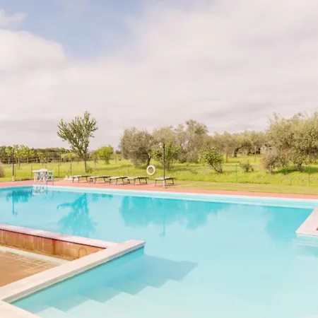 Pomegranate With Shared Pool * Sanfatucchio